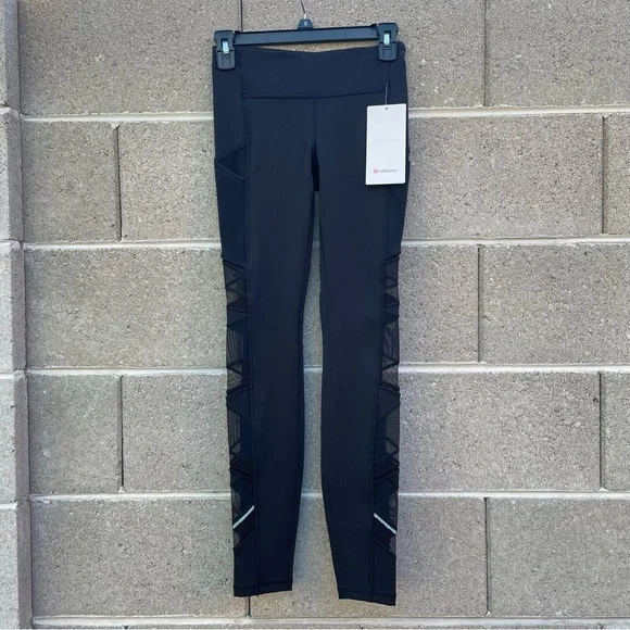NWT Lululemon Speed Up Mesh Tight